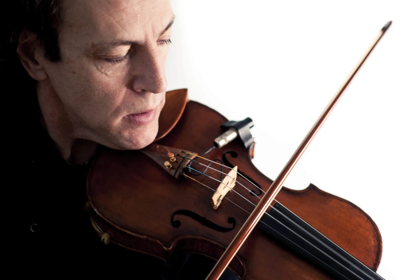 Stefano Sicolo spielt Violine
